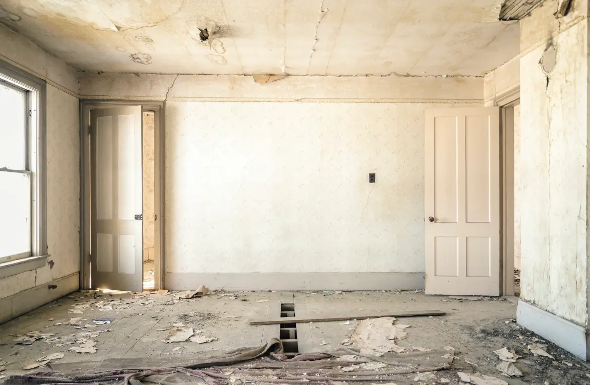 Waste disposal crew managing a cleanout project in La Grange